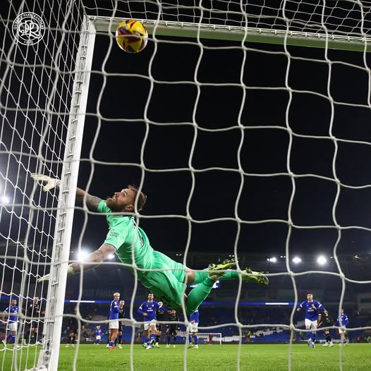 Celar's goal at Cardiff.jpg